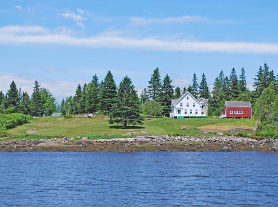 Arey Cove Farmhouse at the peak of Summer